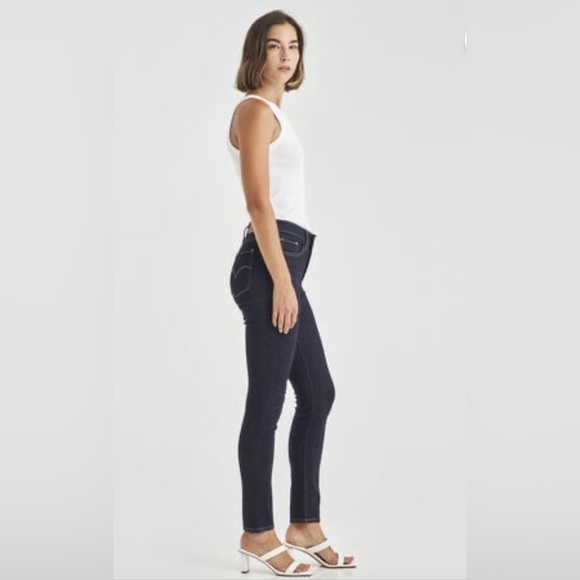 Levi 311 Premium Super Slimming Skinny BRAND NEW - Picture 11 of 11